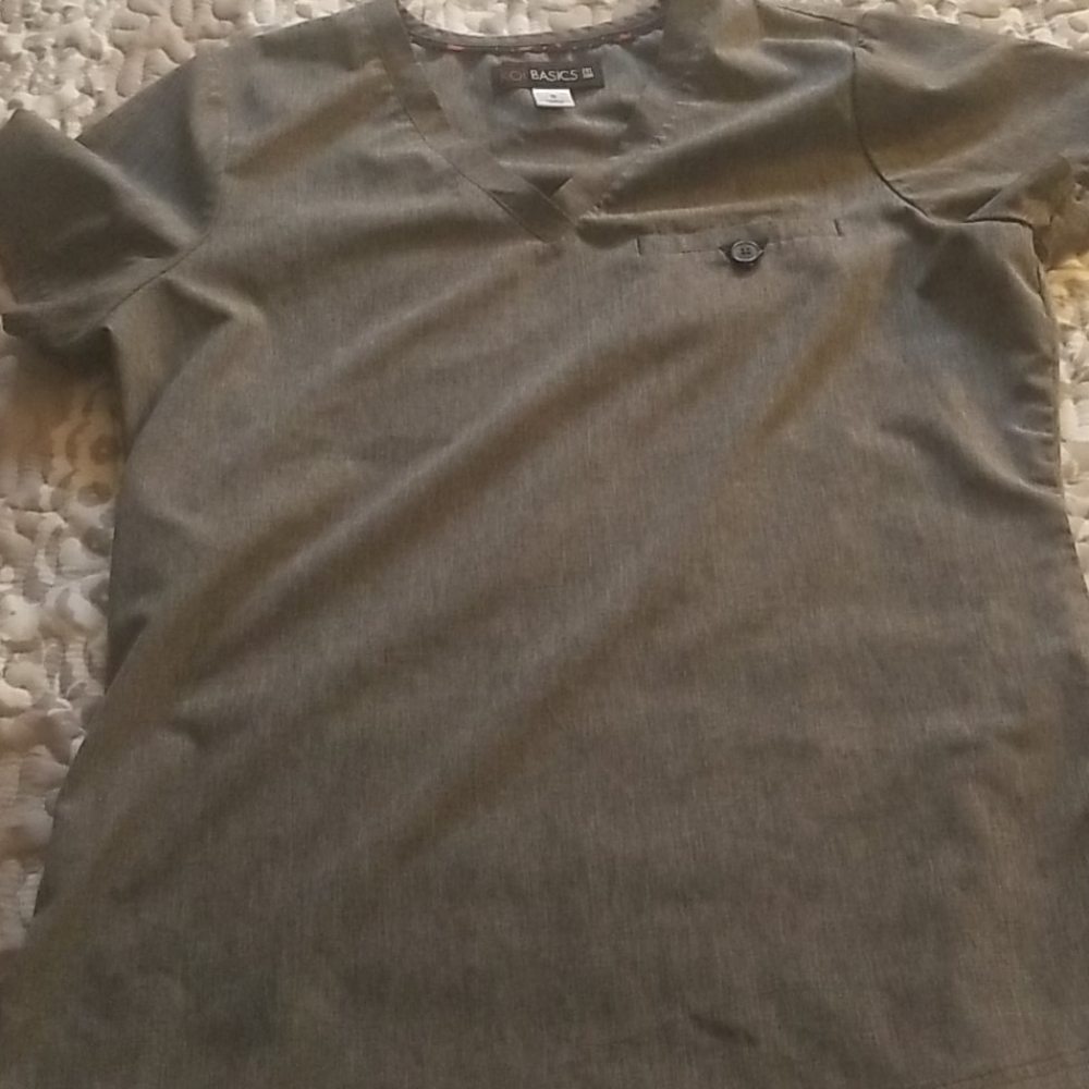 Scrubs top